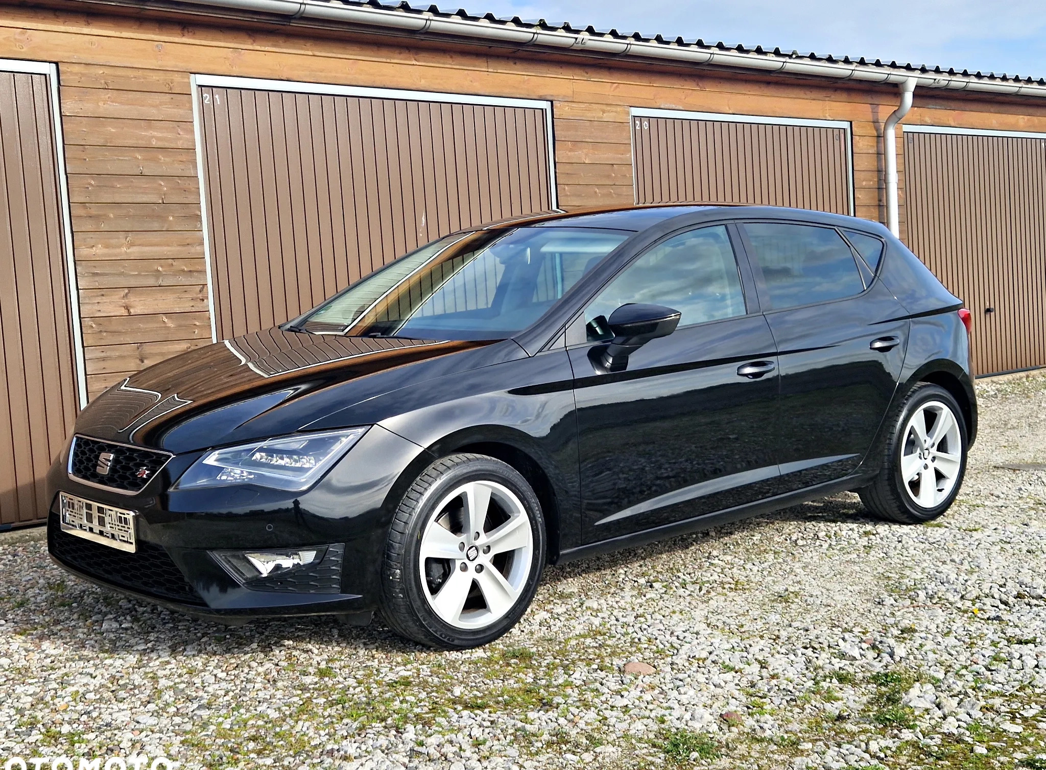 Seat Leon cena 47900 przebieg: 208000, rok produkcji 2015 z Września małe 781